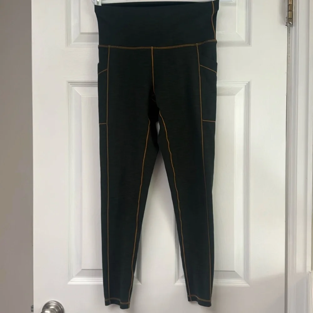 Prana Forest Green Leggings Pockets Medium soft Gold Threading - Picture 2 of 9